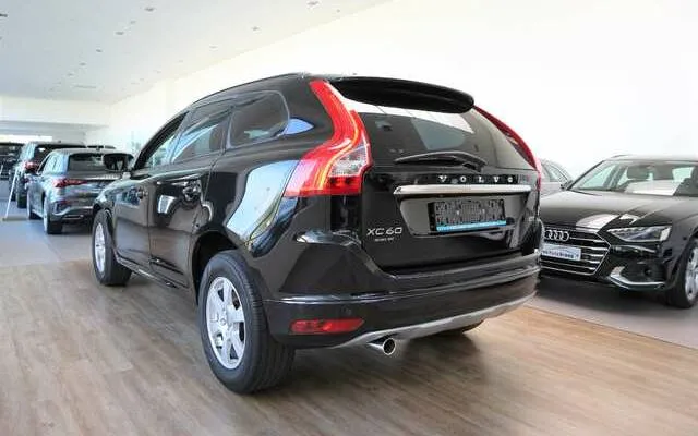 Volvo XC60 D3 150PK 6V*MOMENTUM*VELE OPTIES*TOPWAGEN & PRIJS Image 8