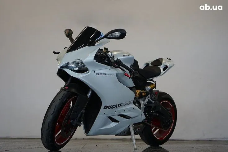 Ducati Panigale Image 3